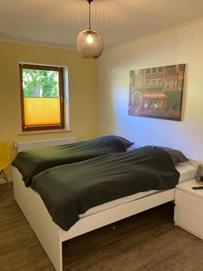 Ferienwohnung Bergs Bahnhof Ralingen Exterior foto