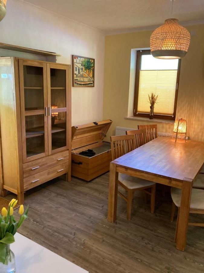 Ferienwohnung Bergs Bahnhof Ralingen Exterior foto